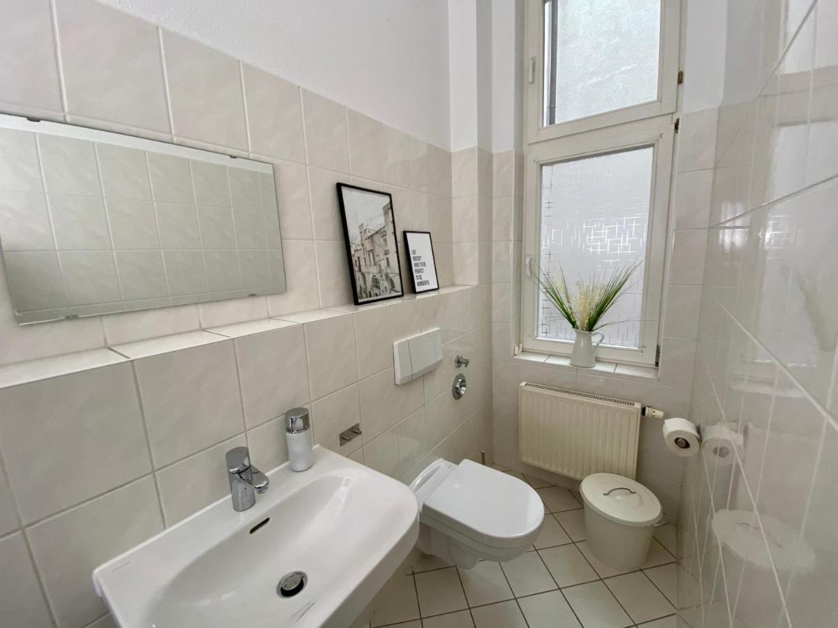 Апартаменты Discovair Eisenach -Karlstrasse- Fussgaengerzone Mit Netflix Экстерьер фото