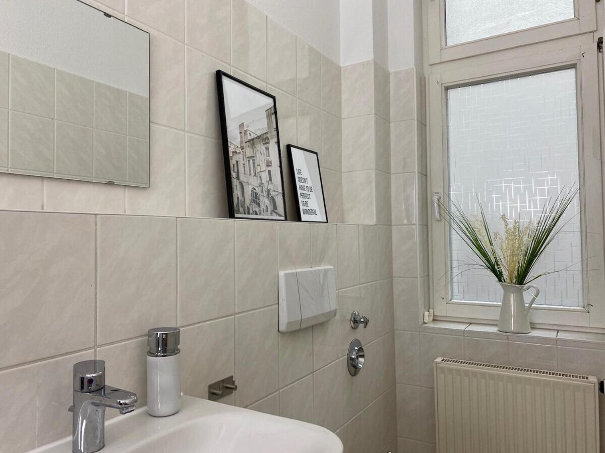 Апартаменты Discovair Eisenach -Karlstrasse- Fussgaengerzone Mit Netflix Экстерьер фото