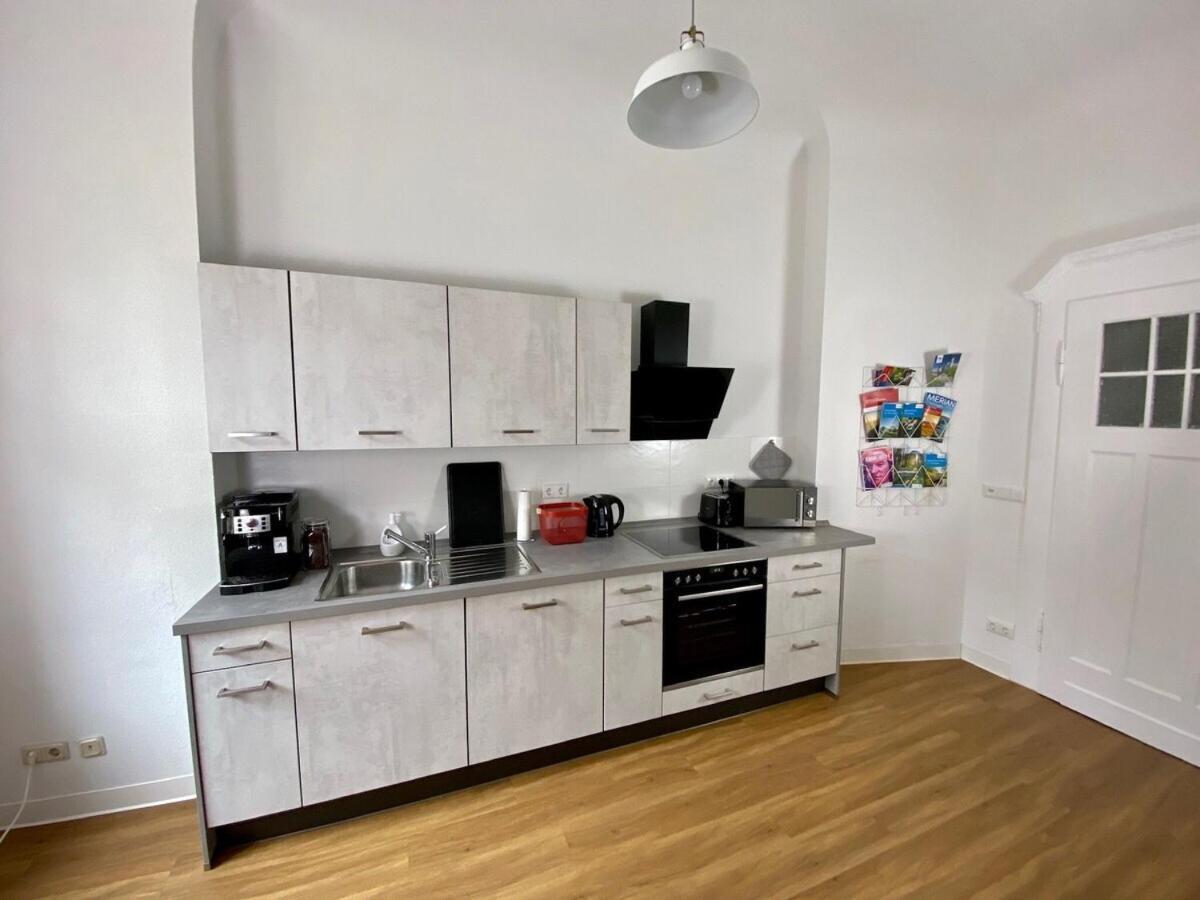 Апартаменты Discovair Eisenach -Karlstrasse- Fussgaengerzone Mit Netflix Экстерьер фото