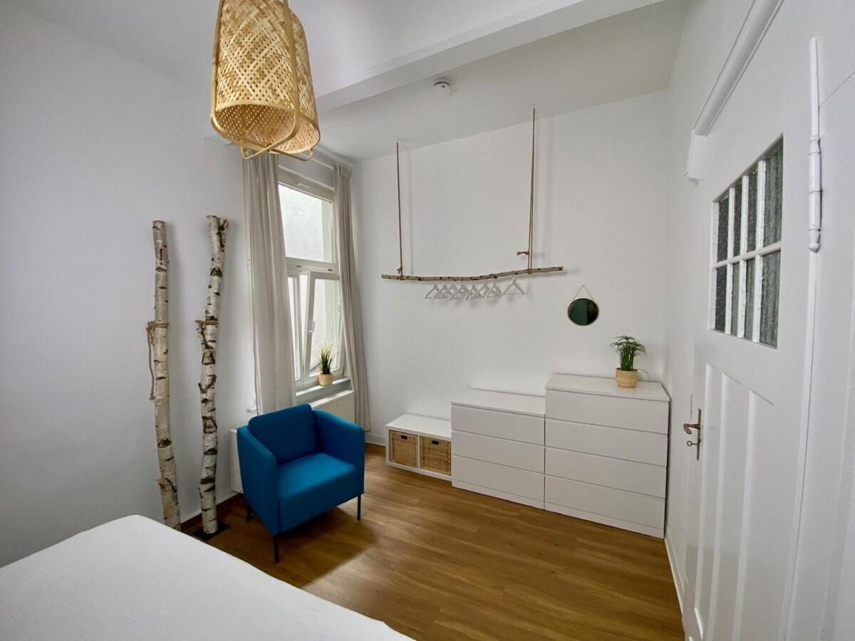 Апартаменты Discovair Eisenach -Karlstrasse- Fussgaengerzone Mit Netflix Экстерьер фото