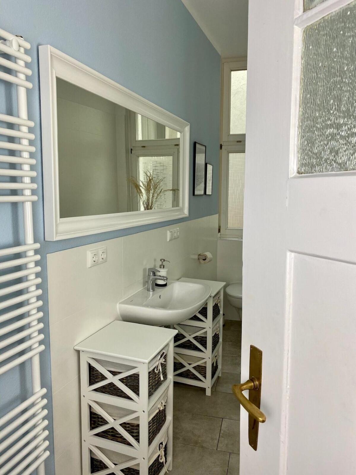 Апартаменты Discovair Eisenach -Karlstrasse- Fussgaengerzone Mit Netflix Экстерьер фото